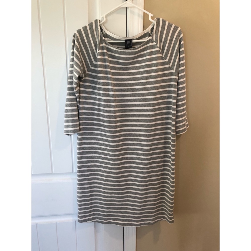 Gap maternity dress